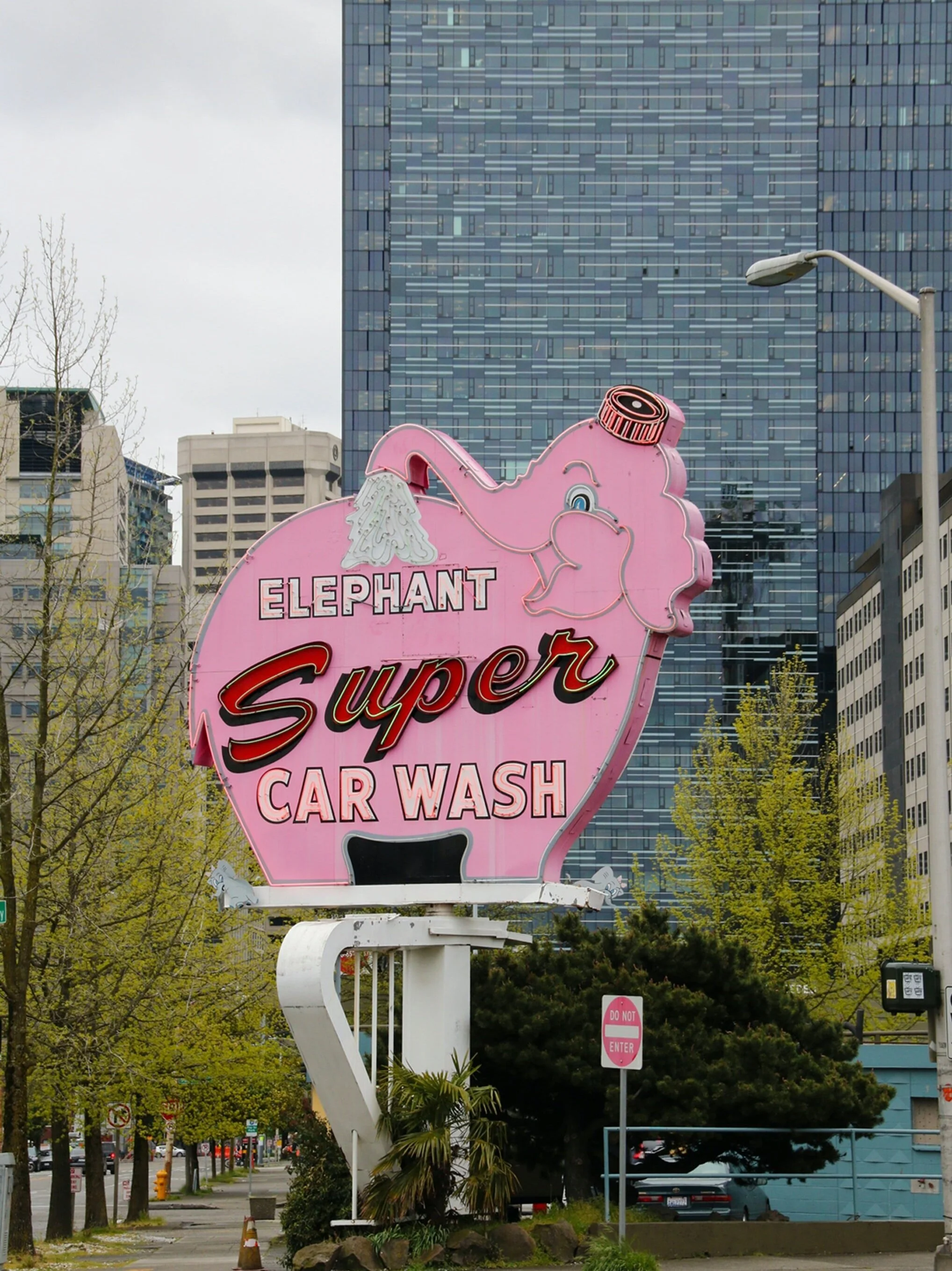 Stop thinking of the pink elephant now.