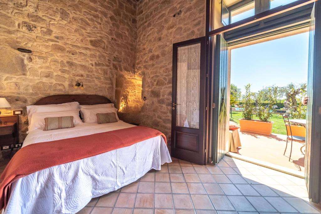 A double en-suite room at Torre Don Virgilio
